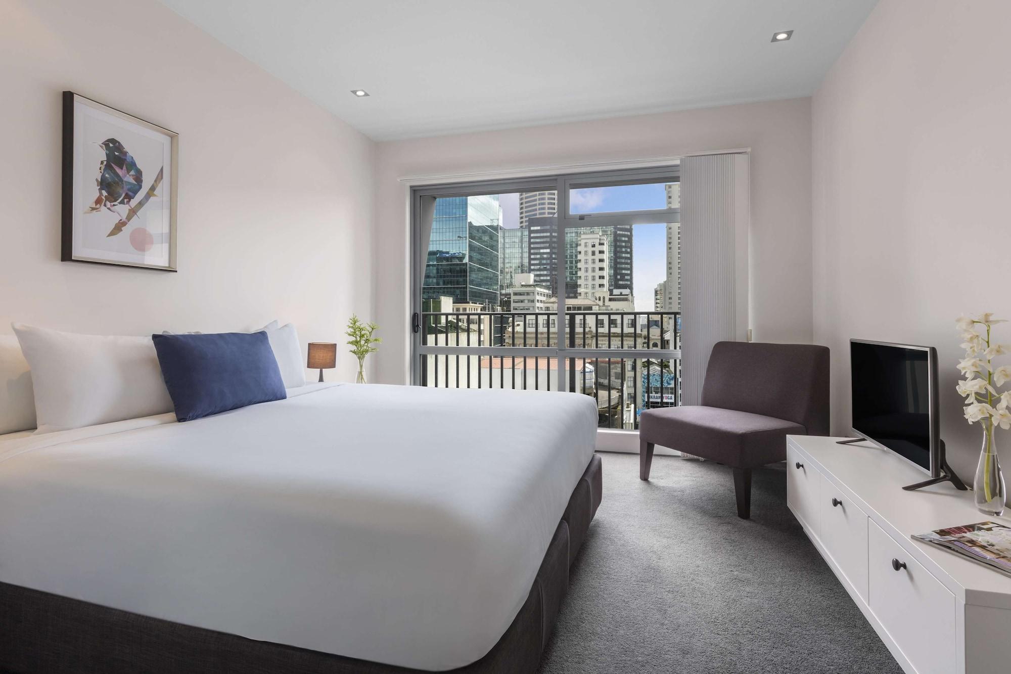Auckland Harbour Suites Екстериор снимка