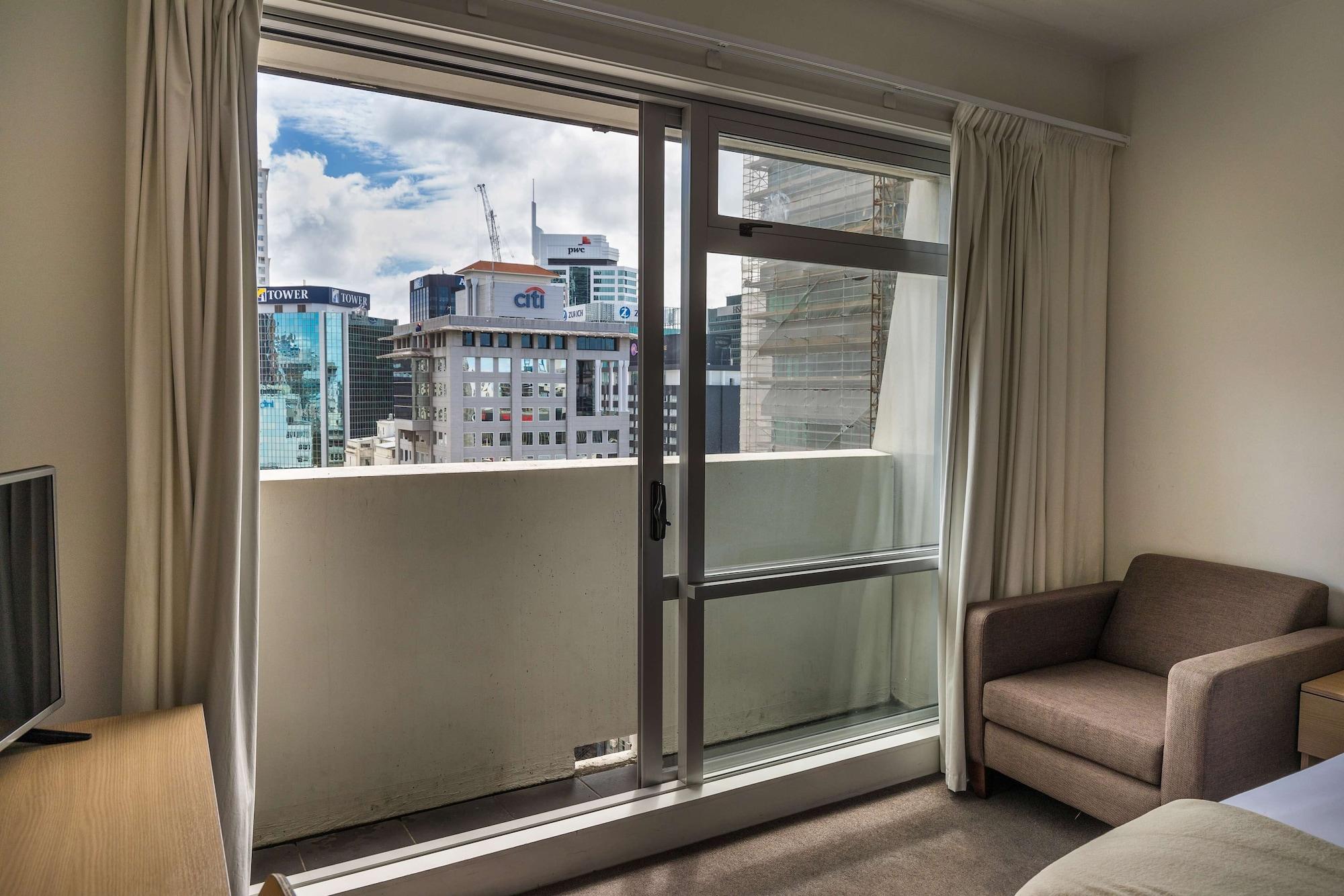 Auckland Harbour Suites Екстериор снимка