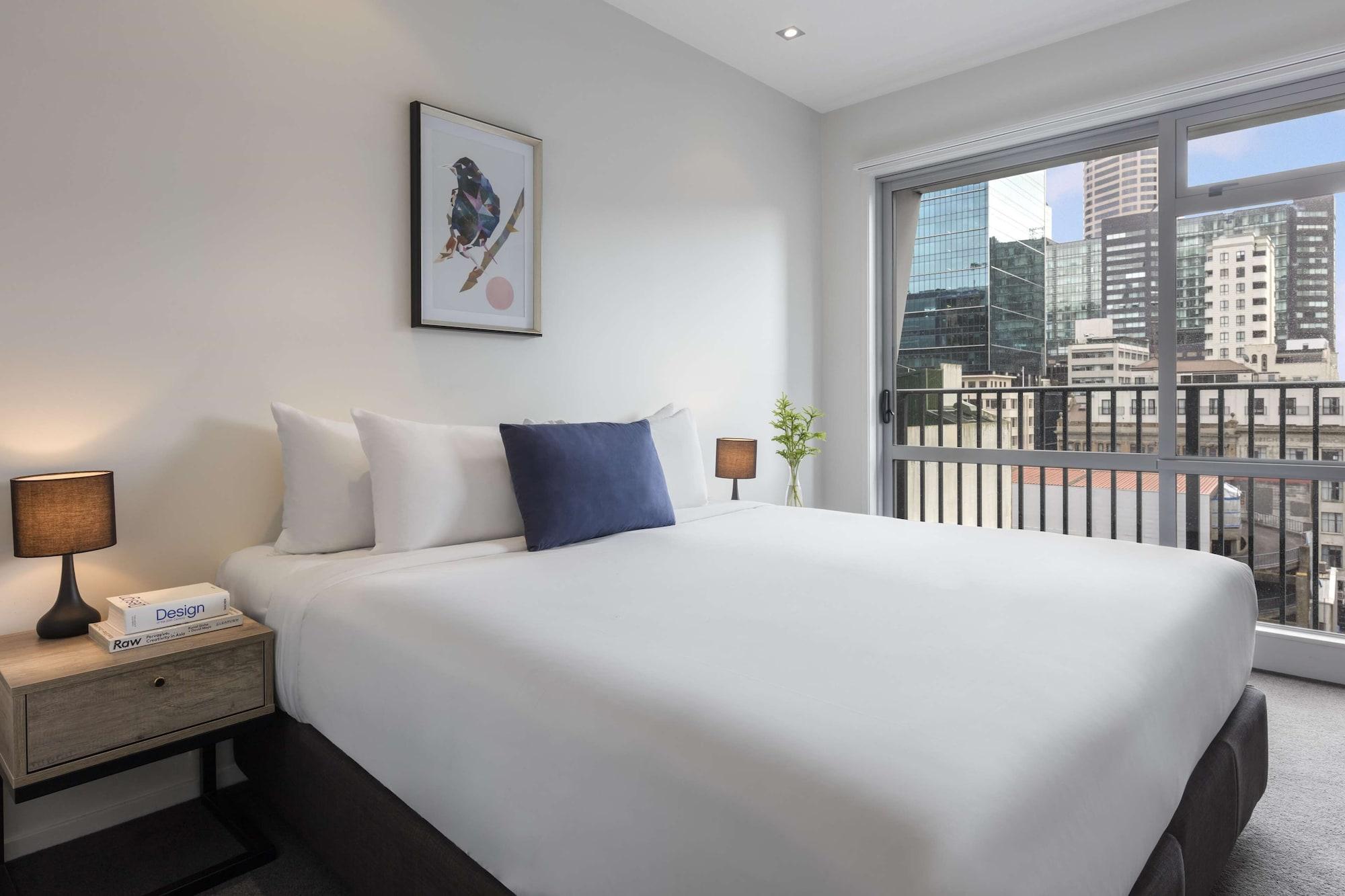 Auckland Harbour Suites Екстериор снимка