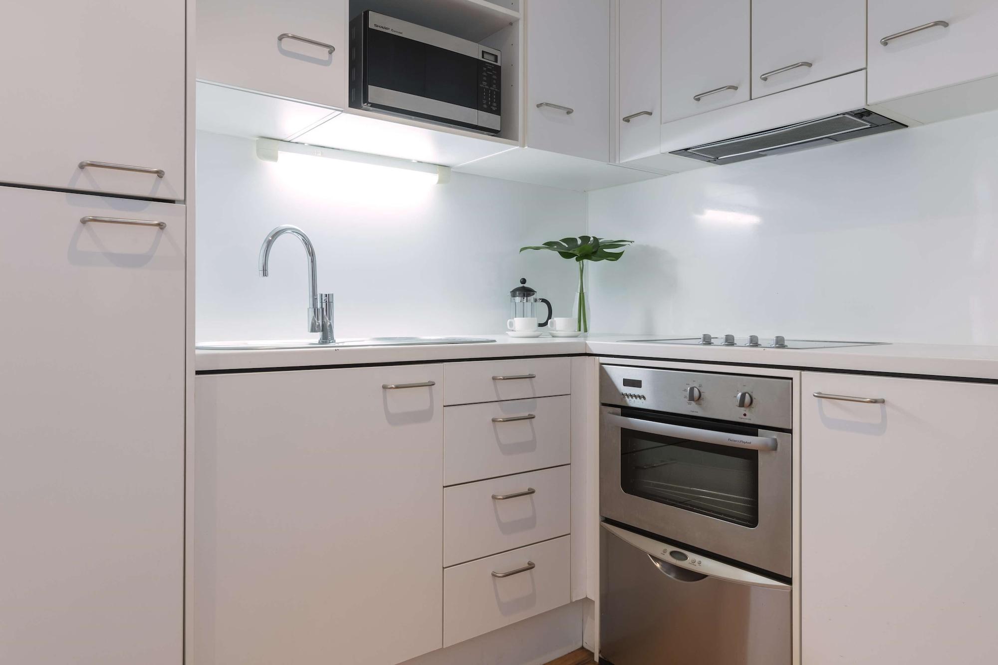 Auckland Harbour Suites Екстериор снимка