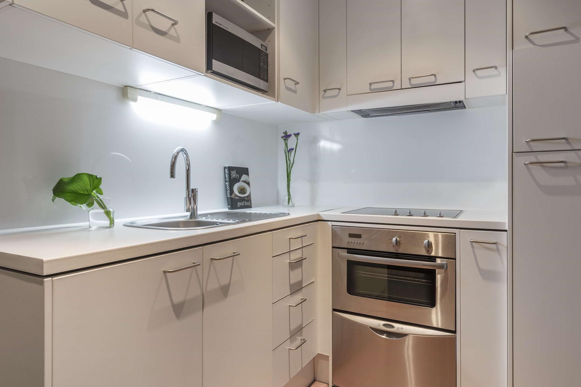 Auckland Harbour Suites Екстериор снимка