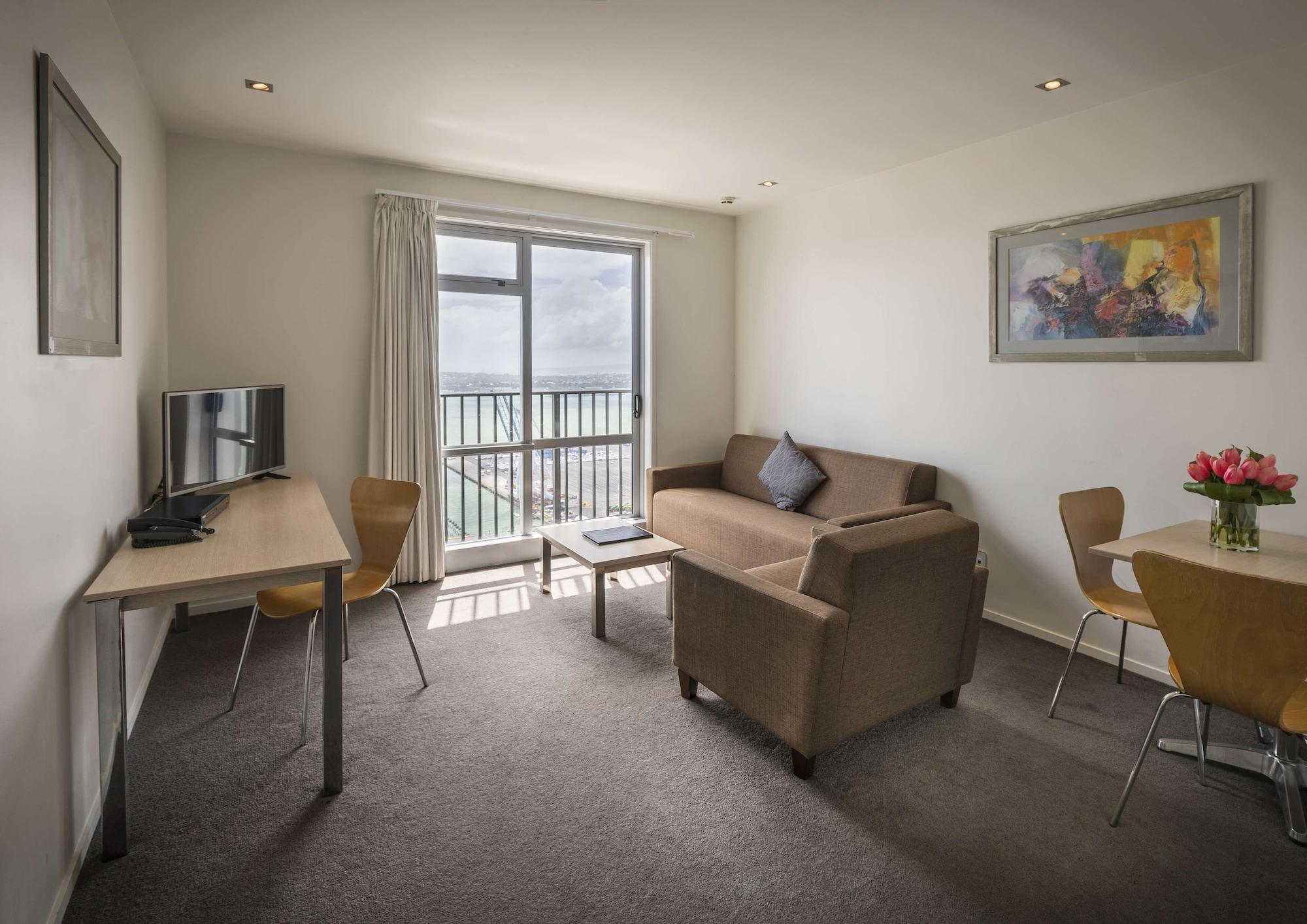 Auckland Harbour Suites Екстериор снимка