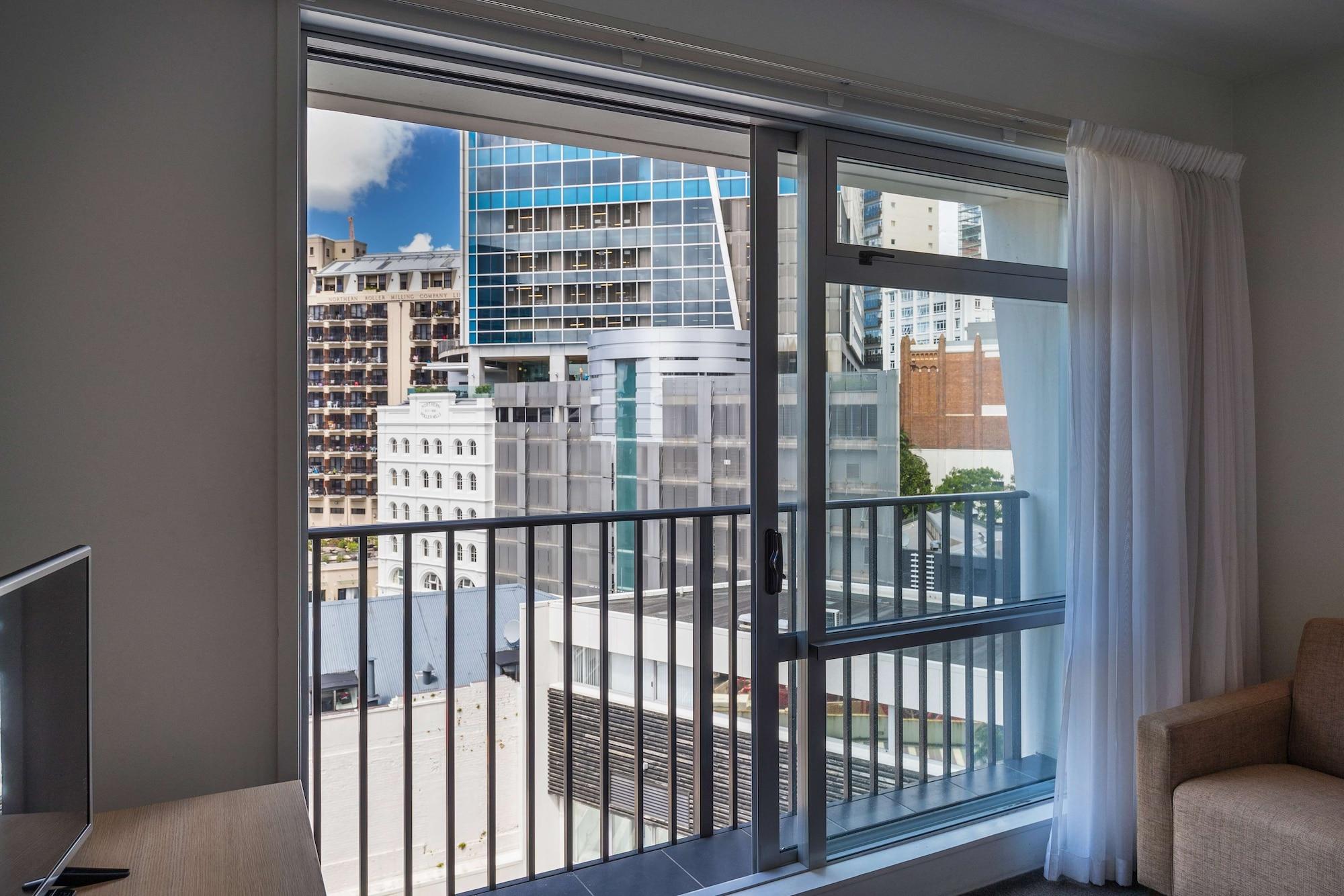 Auckland Harbour Suites Екстериор снимка
