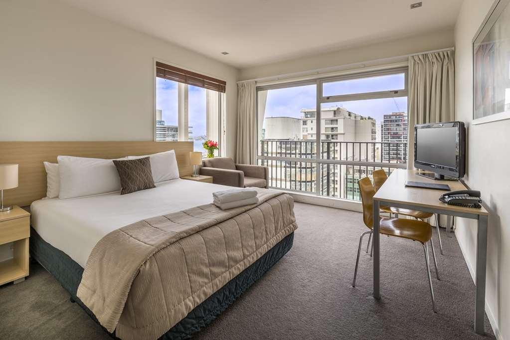Auckland Harbour Suites Стая снимка