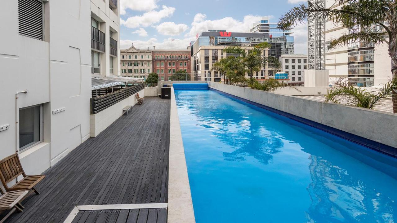 Auckland Harbour Suites Екстериор снимка