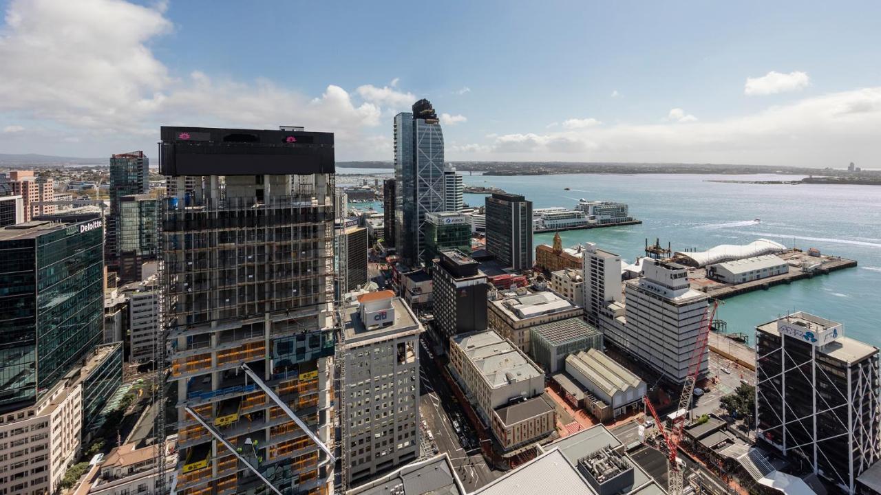 Auckland Harbour Suites Екстериор снимка
