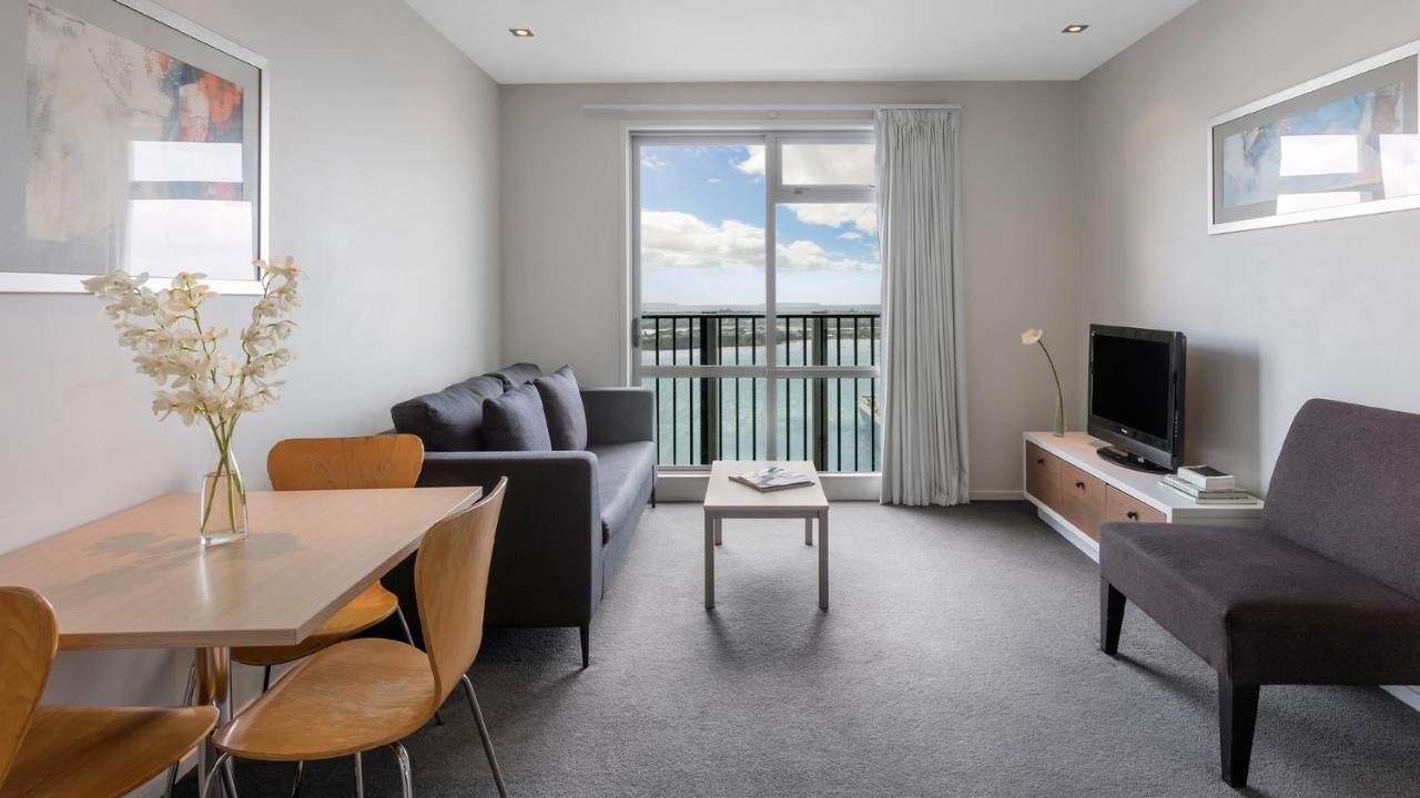 Auckland Harbour Suites Екстериор снимка